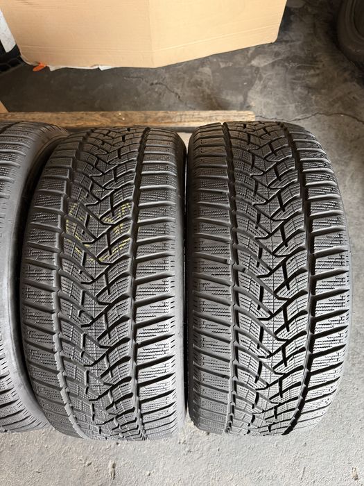 4 anvelope iarna ca NOI 235/45/18 , Dunlop , 8 mm !
