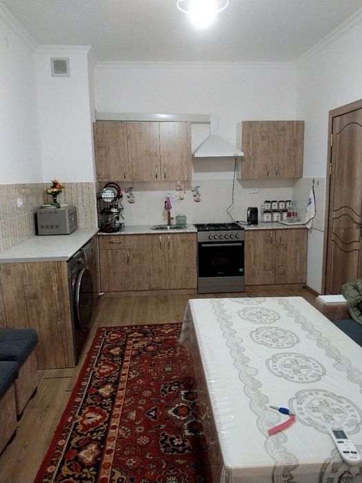 3 xonalik uy sotiladi