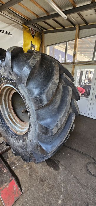 Anvelopa 900 /60 R 32 Alliance.