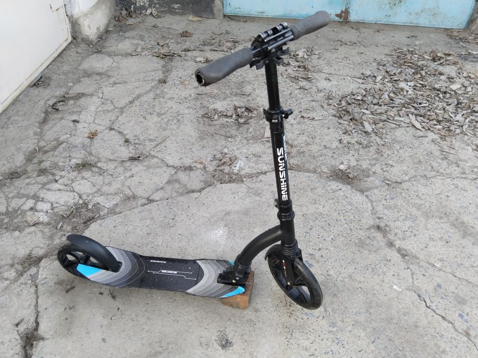 Самокат. В хорошем состояние