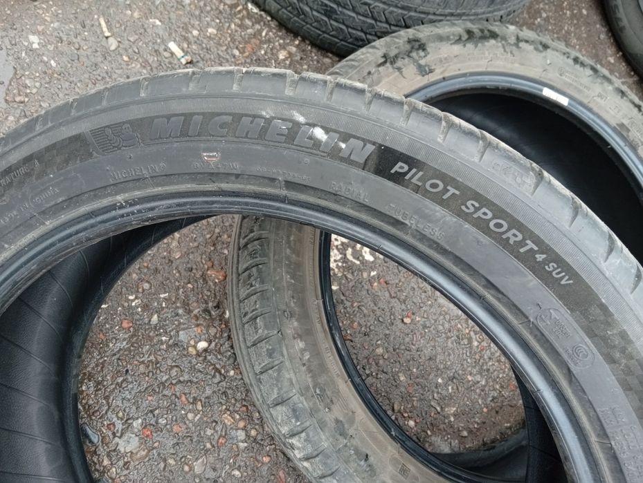 Michelin 245/45/20 2ta dona