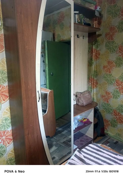 Продам прихожую б/ у