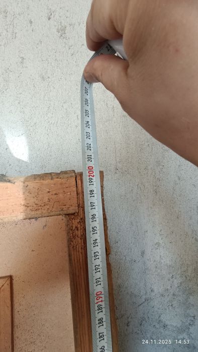 Продавам врата с каса