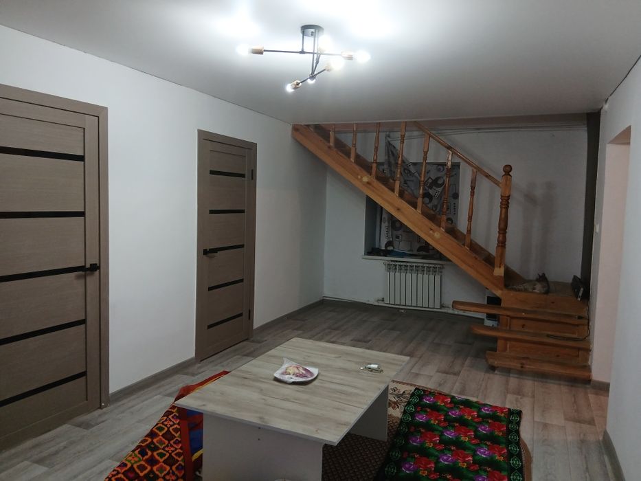 Продам два дома в одном дворе