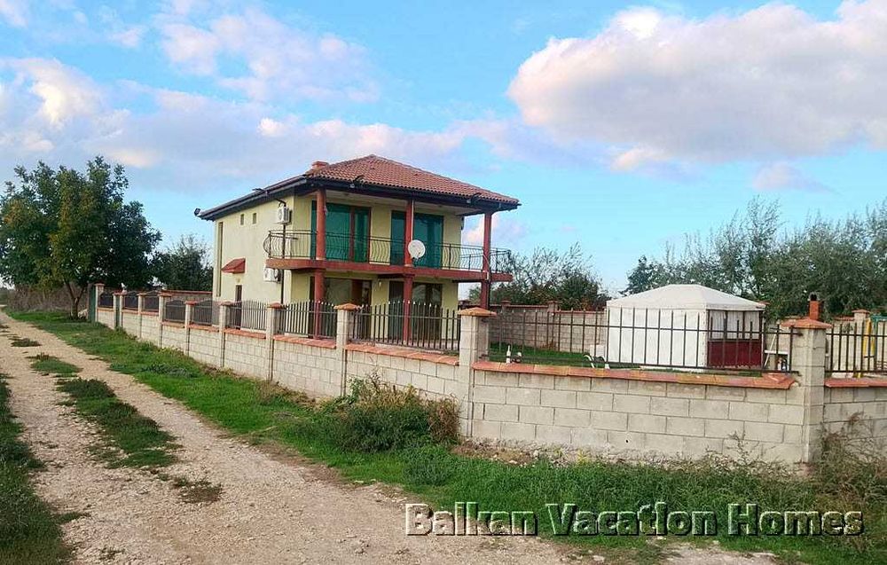 Вила с морска панорама близо до Балчик