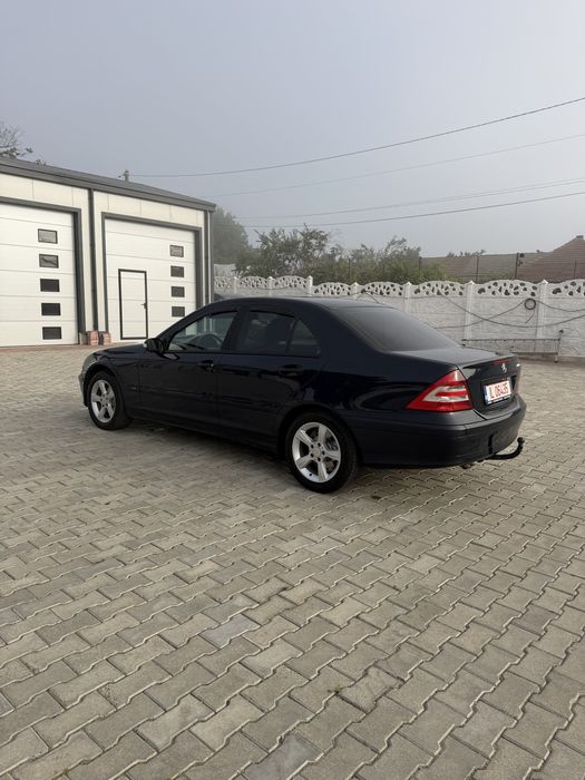 MERCEDES-BENZ C-Class 2004 — imagine 8