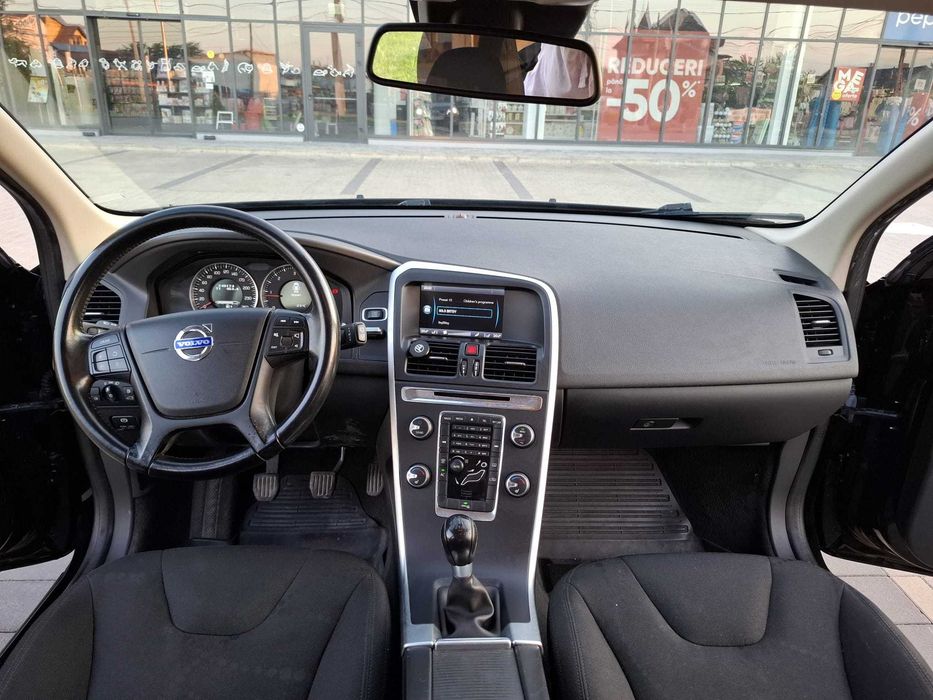 VOLVO XC60 2011 — imagine 5