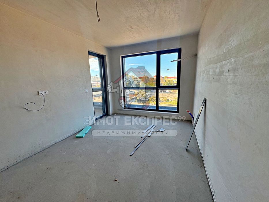 Продава се Тристаен апартамент в Асеновград - 93 кв.м за 1000 €/кв.м - Снимка #9