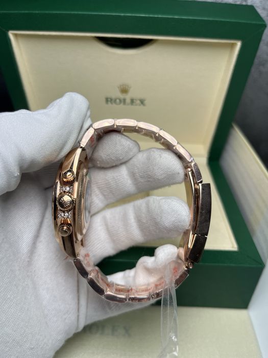 Часовник Rolex Rainbow