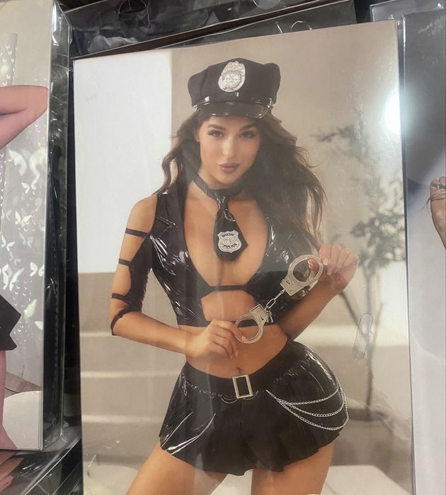 Costume, Lenjerie intima Femei