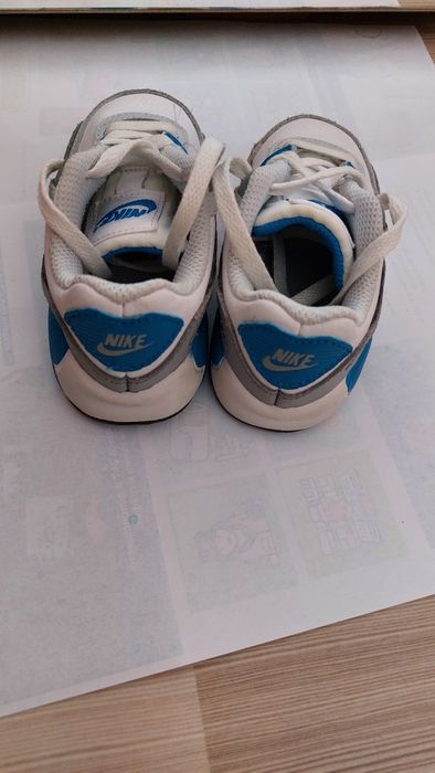 Детски маратонки Nike и подарък маратонки Skechers