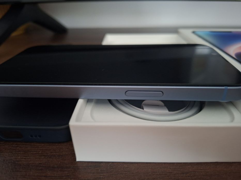 iPhone 14 Impecabil Blue
