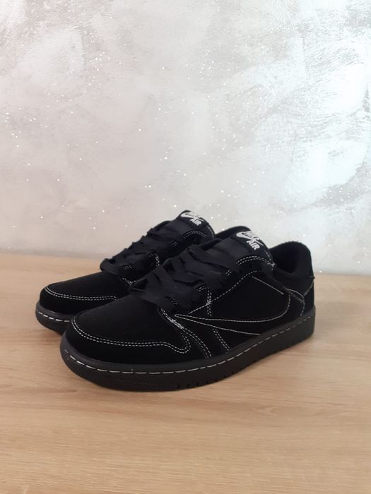 Nike Air Jordan 1 Low x Travis Scott