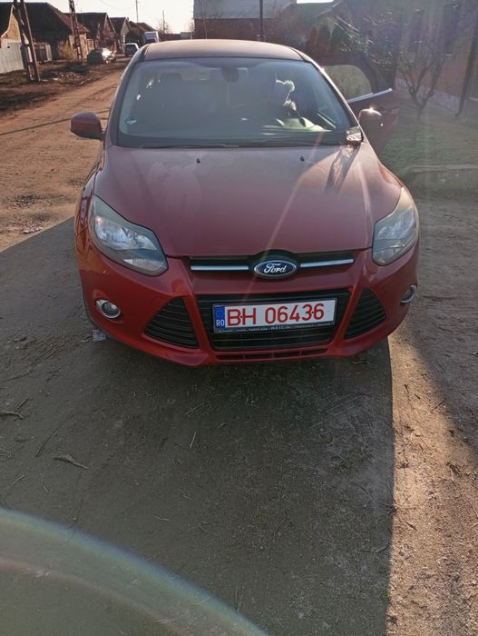Vând Ford focus impecabil