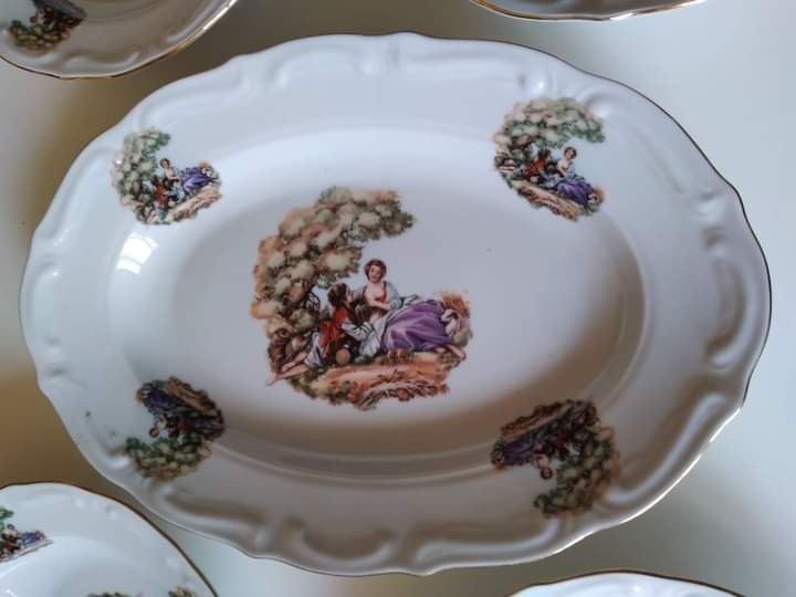 Български порцеланови чинии на Изида Ромео и Жулиета