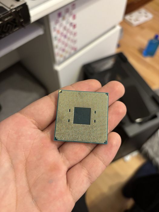 Vand Calculator pe piese