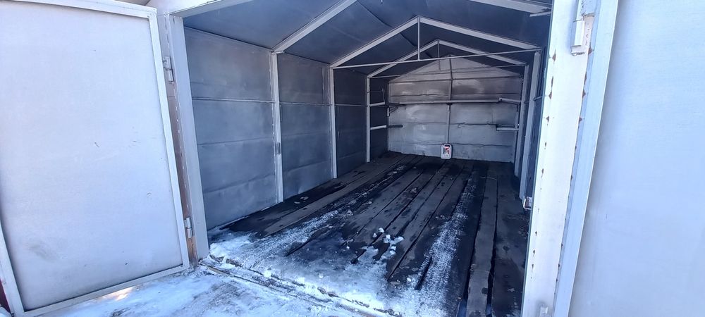 Гараж продаётся хороший