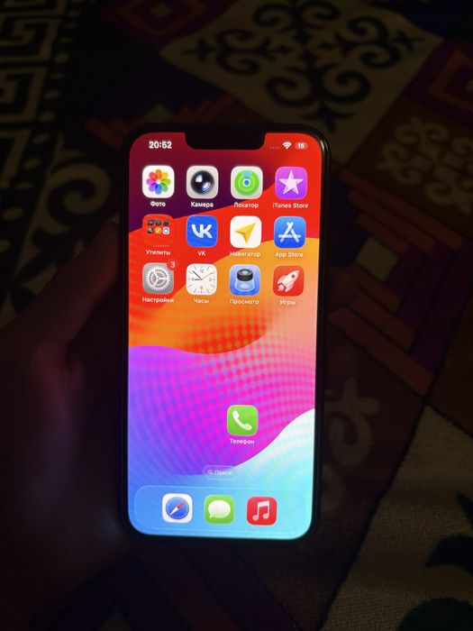 Продам айфон 13