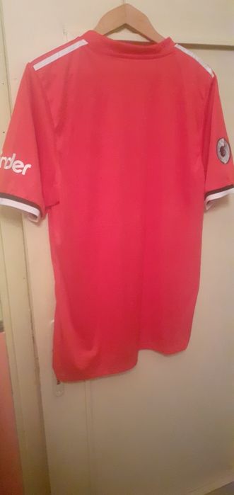 Футболни тениски Манчестър Юнайтед, Байерн Мюнхен.