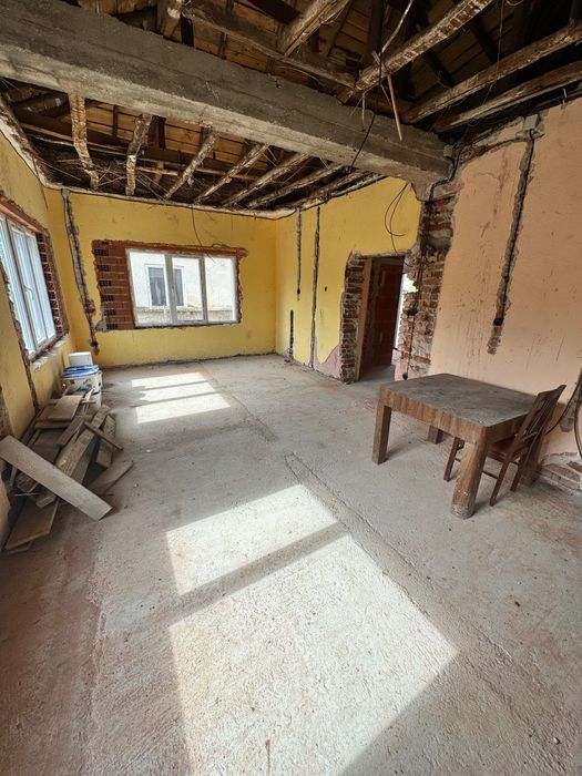 Продавам къща в центъра на  Свиленград.