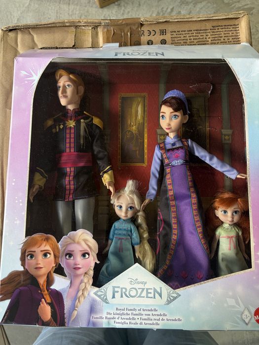 Papusi Frozen si castele