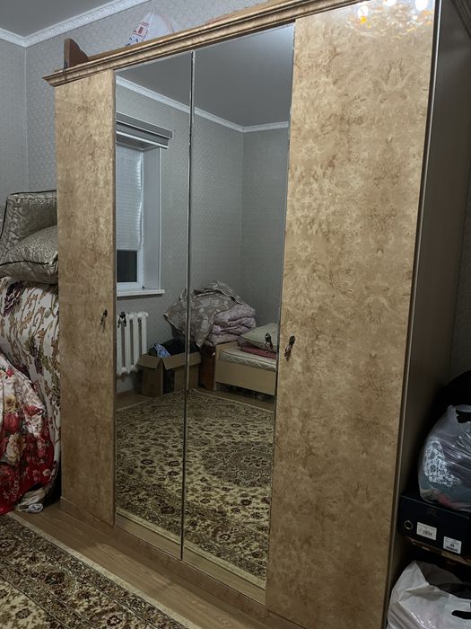 Продается шкаф для спальни