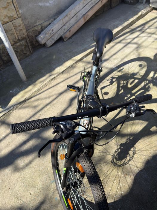 Vând bicicleta MTB