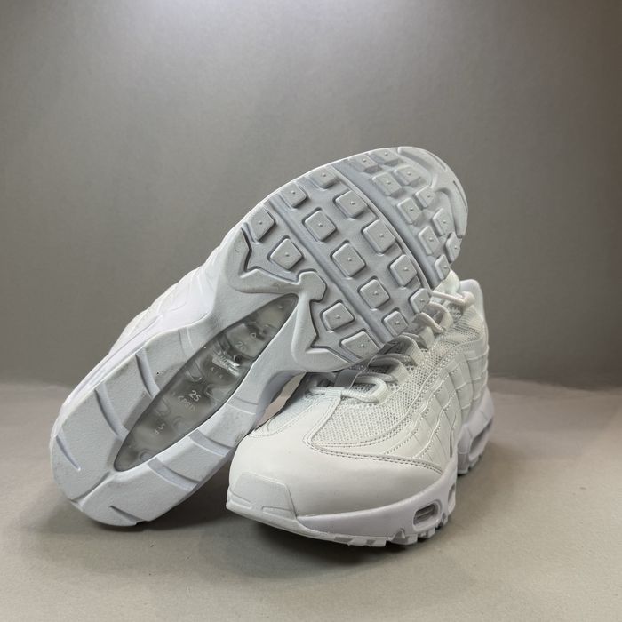 Nike Air Max 95 "Triple White" НОВИ! Ориг