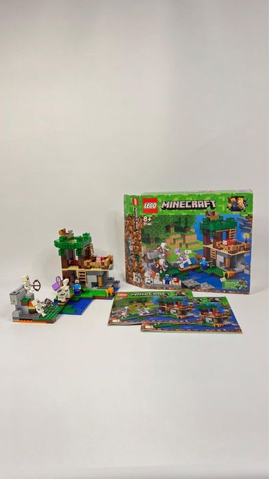 LEGO Minecraft 21146 Atacul scheletelor The Skeleton Attack 100% Complet 457piese