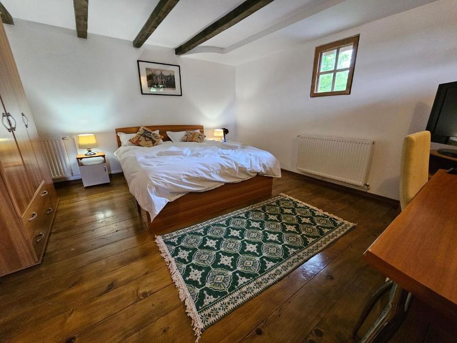 Inchiriez pensiunea "CASA cu TURN" in statiunea Sarata Monteoru