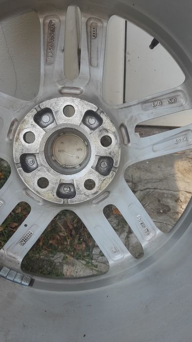 Джанти с гуми за Ауди 18 цола.