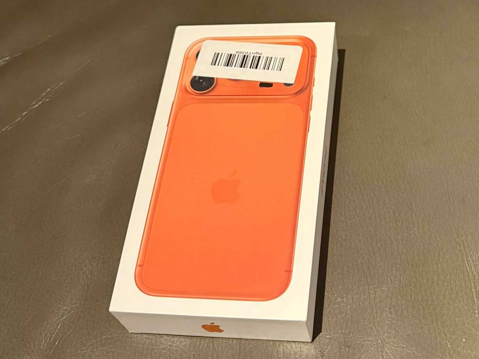 ЧИСТО НОВ! iPhone 17 Pro Max - 256GB Cosmic Orange - 1Г. ГАРАНЦИЯ!