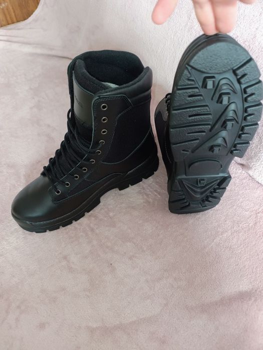 Зимни обувки , боти , кубинки