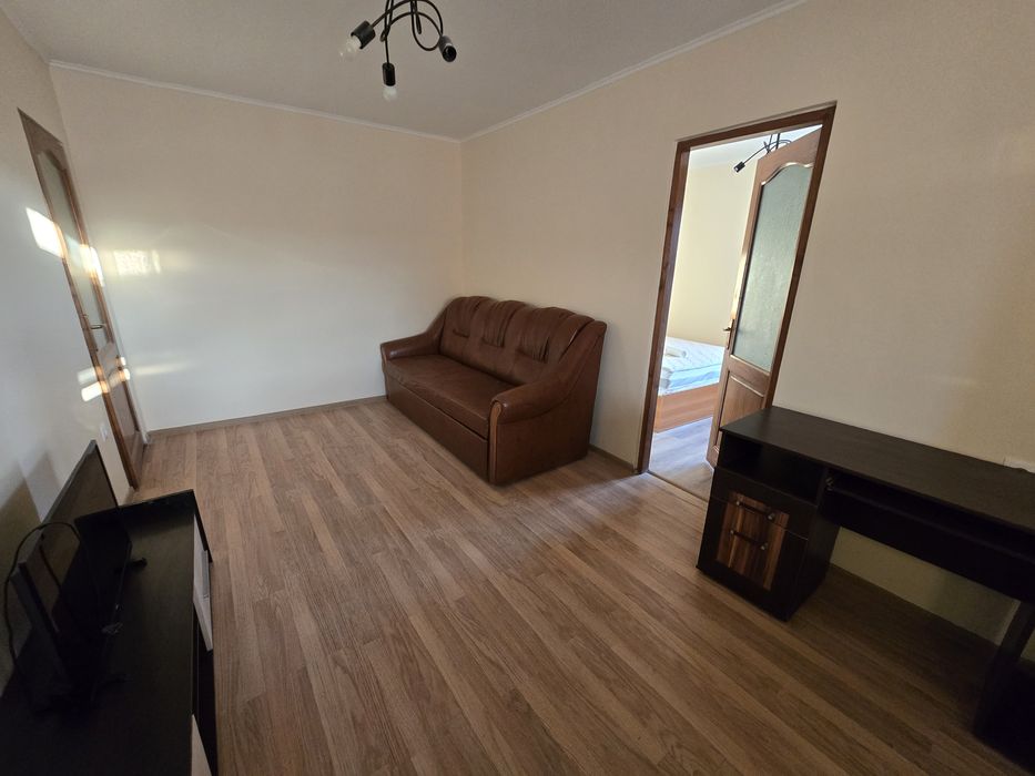 Apartament M15, str. Trotusului