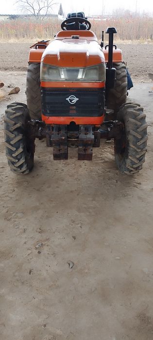 Chimgan 304 traktor sotiladi!!!