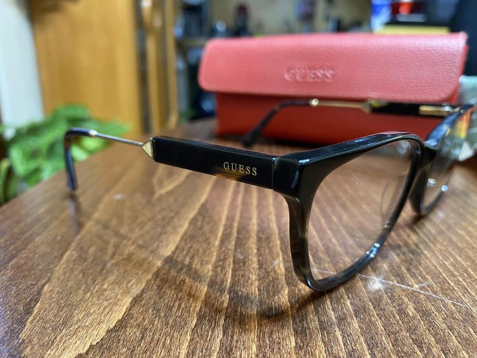 Оригинални диоптрични рамки Guess