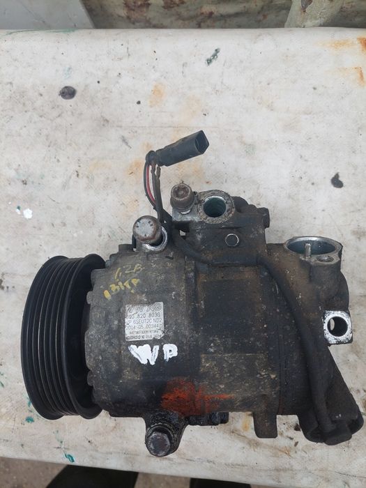 Dezmembrez Vw Polo 1.2 benzina GPL 2002