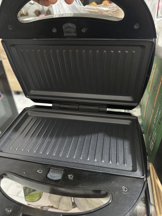 Вафельница сендвичница гриль 3в1