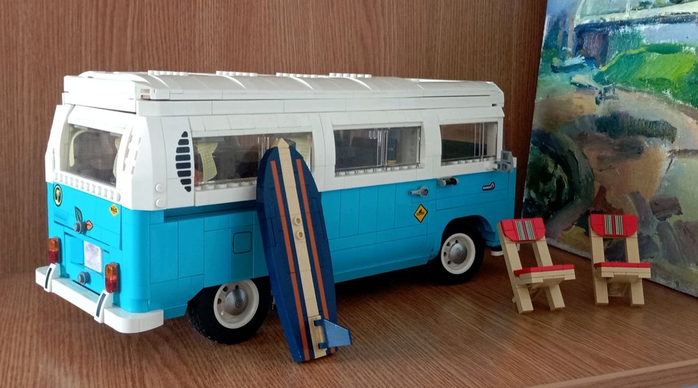 Голубой фургончик Lego