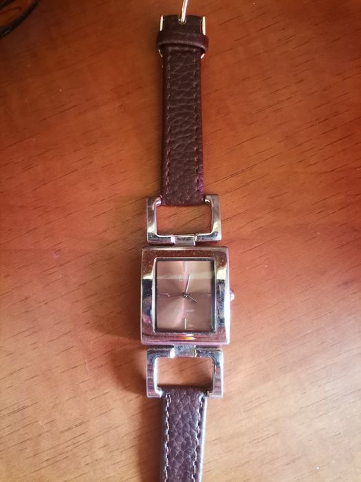 Ръчен часовник Q&Q