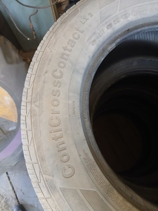 Продам комплект летней резины на r18