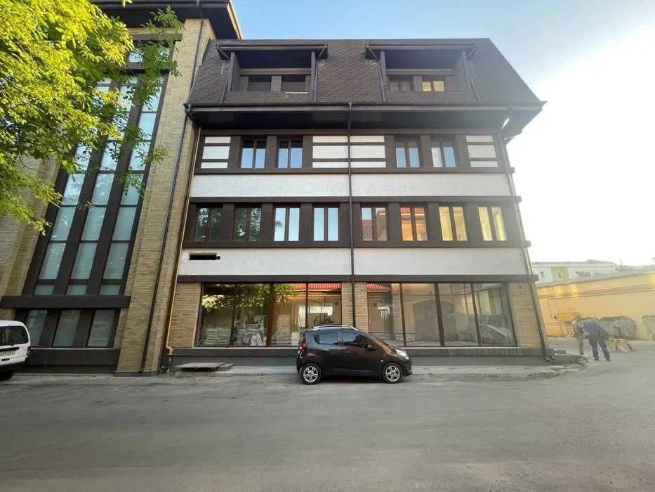 Сдаётся Здания Ориентир: парк Бабур  2500м2