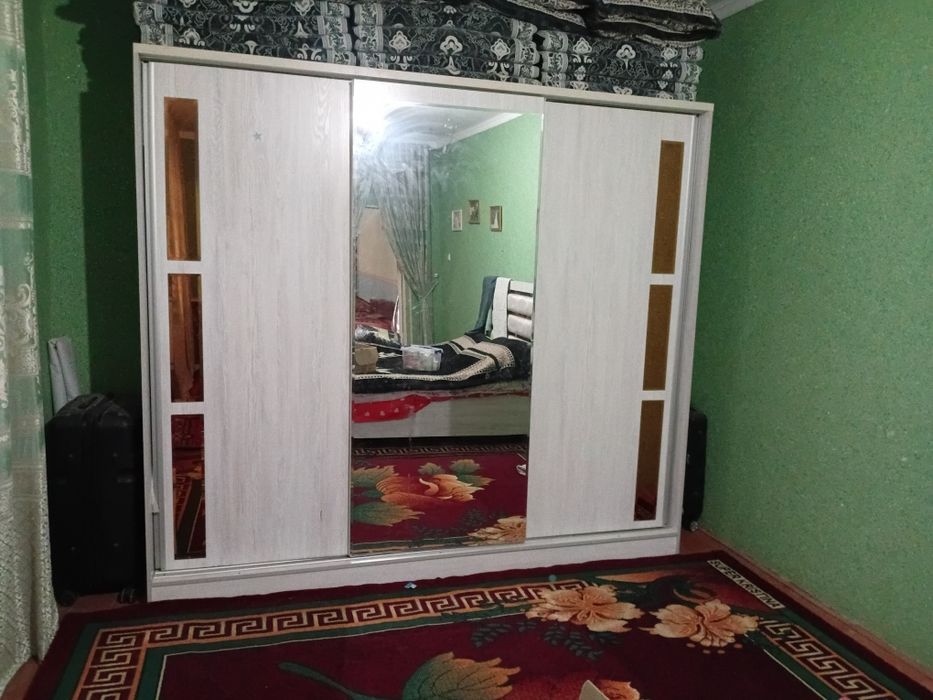 Yotoqxona mebel sotiladi