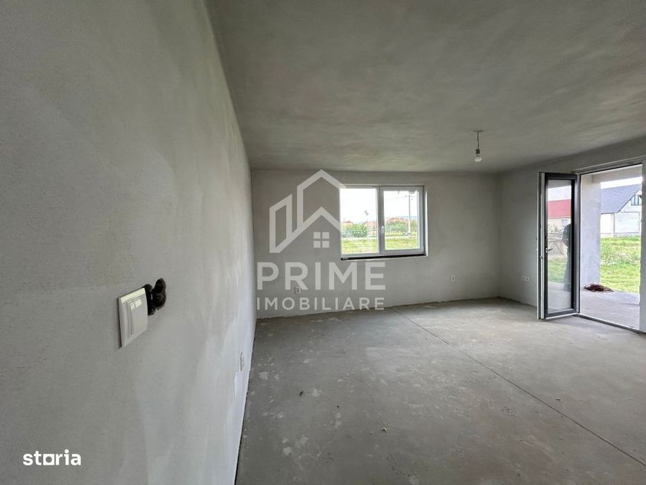Casa de vanzare , 136 mp + 684 mp teren , Zona Totoi