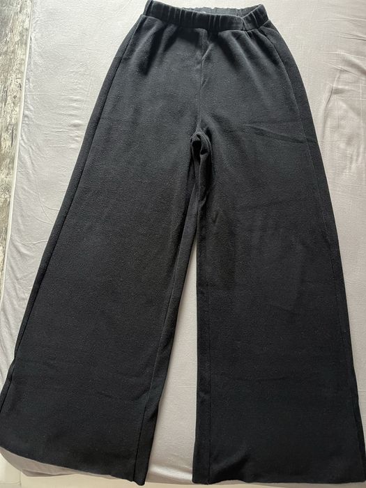 Pantaloni negri bufanți