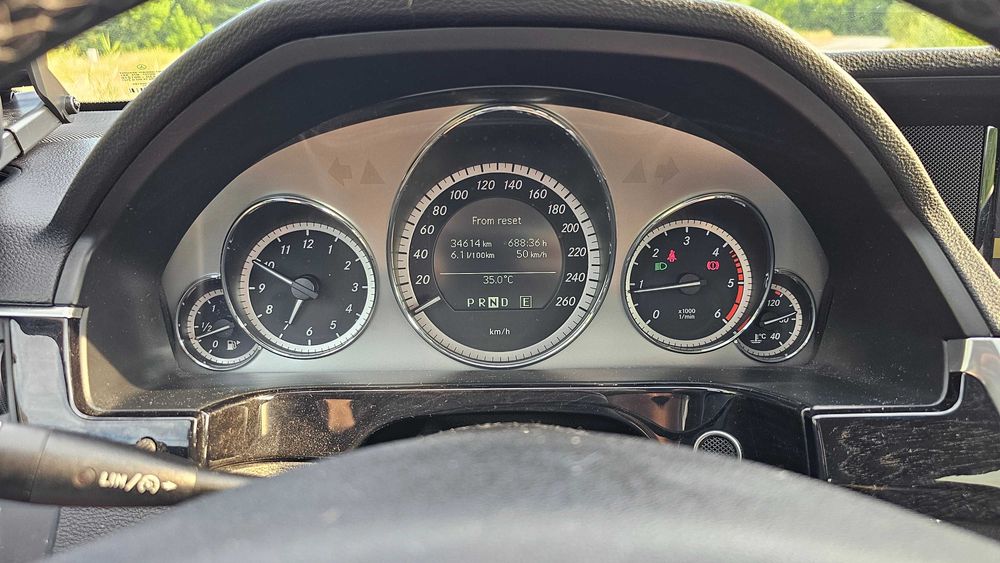 Mercedes-Benz E-class W212 E220