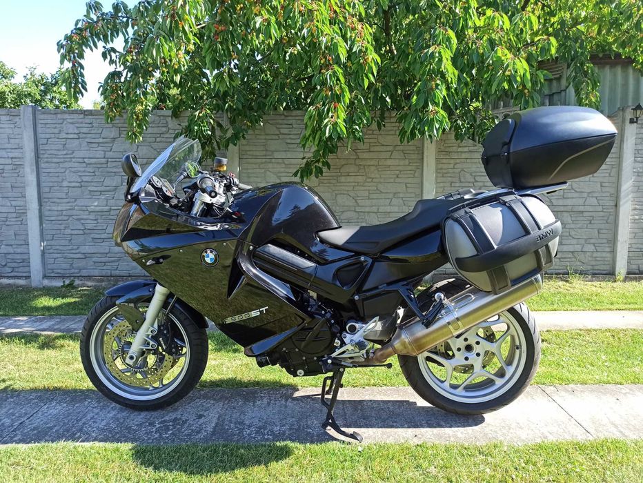 BMW F 800 ST din 2011 cu 13600km