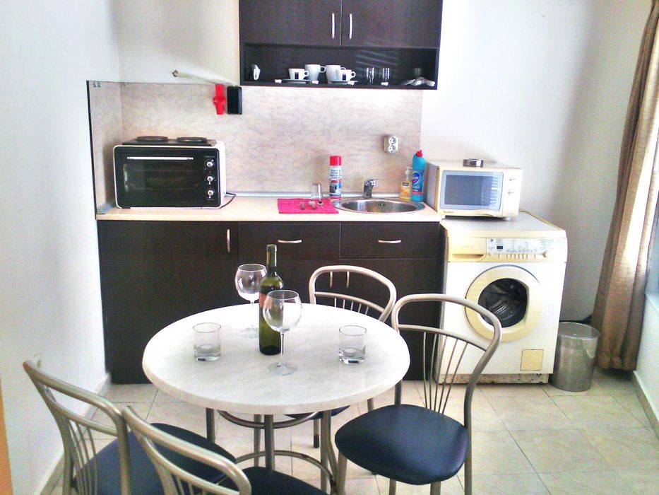 Ателие под наем кв.Манастирски ливади 41м2*,375€/0888541660