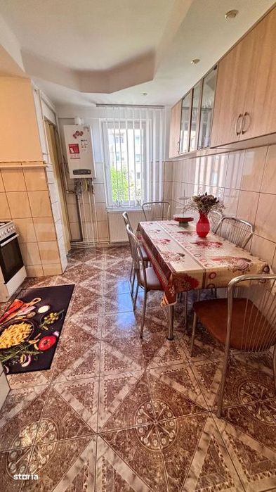 Apartament cu 2 camere decomandate de vanzare in cartierul Tudor — fotografia 3