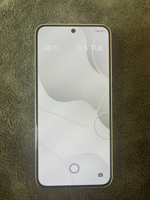 Xiaomi 13 global в идеальном состоянии
